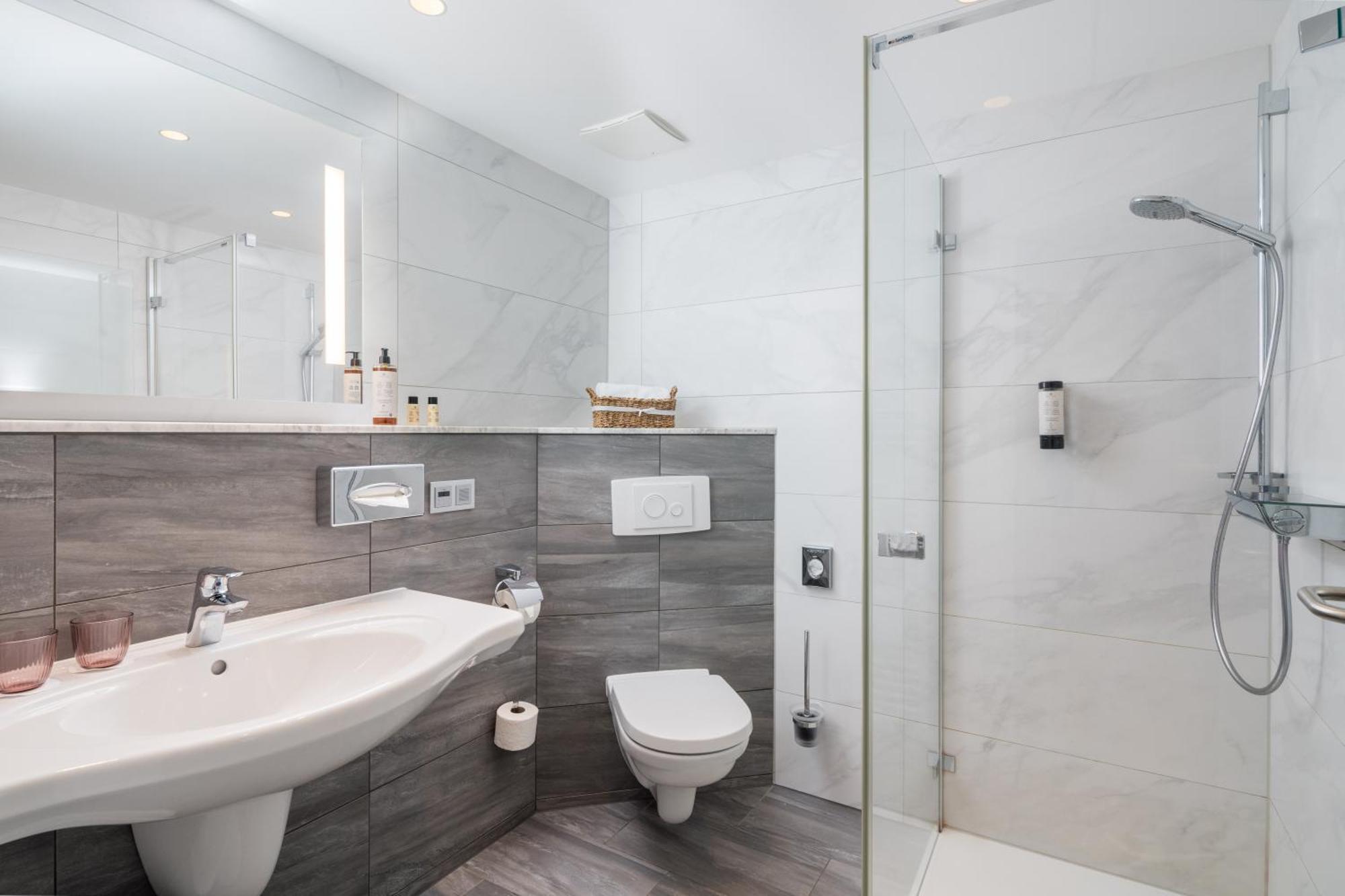 Parkhotel Gueldene Berge Weißenfels Екстериор снимка