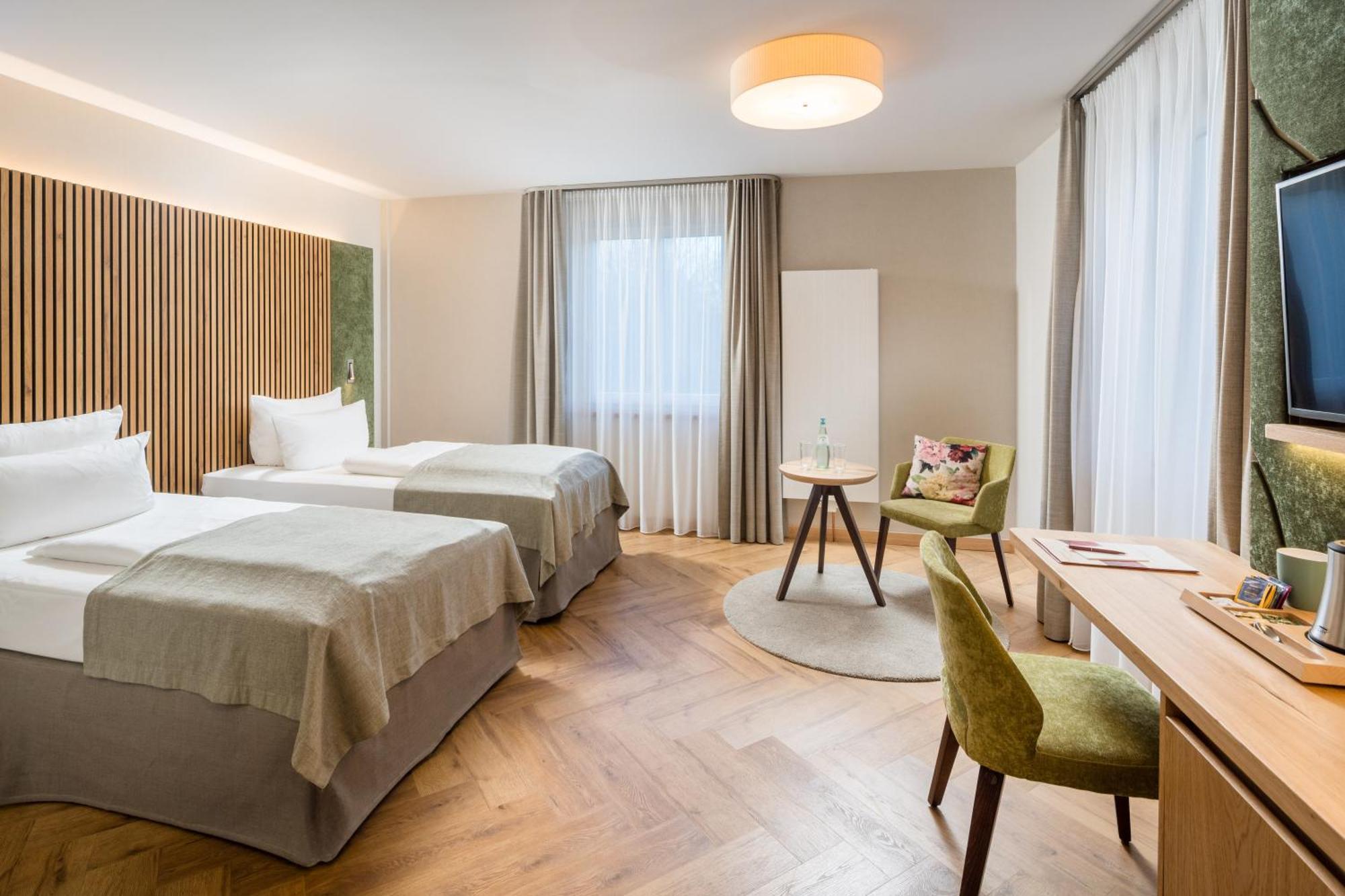 Parkhotel Gueldene Berge Weißenfels Екстериор снимка