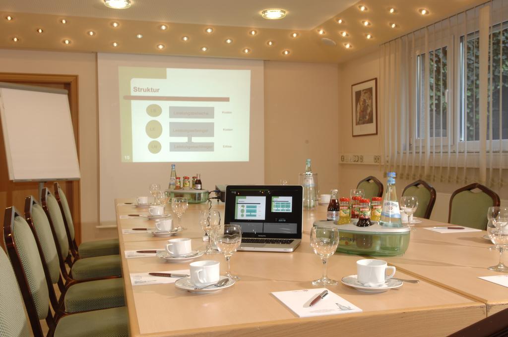 Parkhotel Gueldene Berge Weißenfels Екстериор снимка
