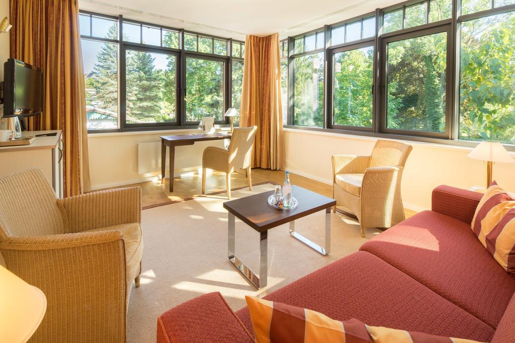 Parkhotel Gueldene Berge Weißenfels Екстериор снимка